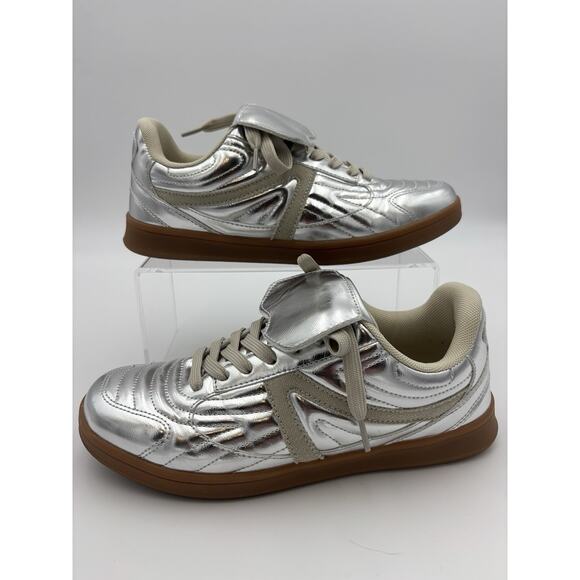 Cushionaire Astro Retro Sneakers Silver Metallic Size 8.5 M Soft Step - Picture 2 of 11